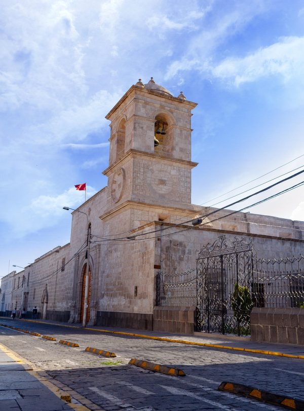 arequipa, church, peru, architecture, religion, culture, cathedral, city, urban, christendom